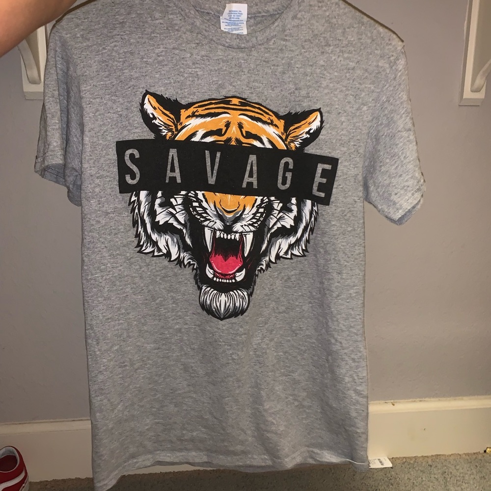 Savage gray tee